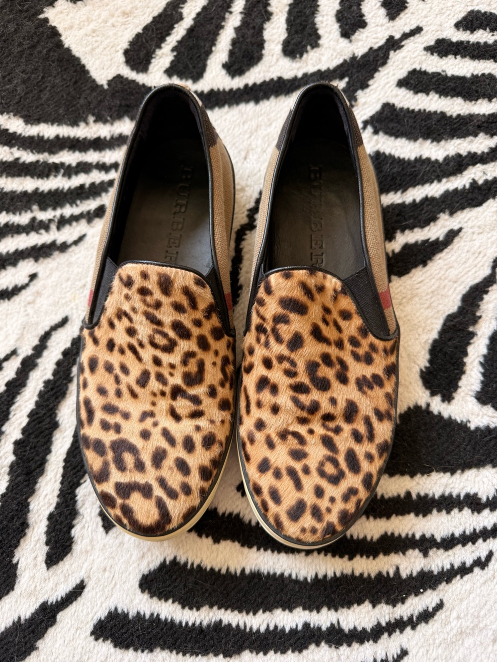 Burberry Leopard Print Slip-On Flats - Brown & Black